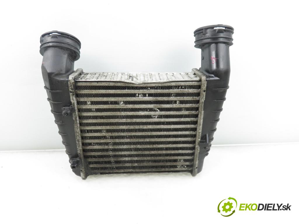 VW PASSAT B5.5 Variant (3B6) KOMBI 2001 74,00 1.9 TDI PD 101 - AVB 1896,00 chladič intercooler 8D0145805C