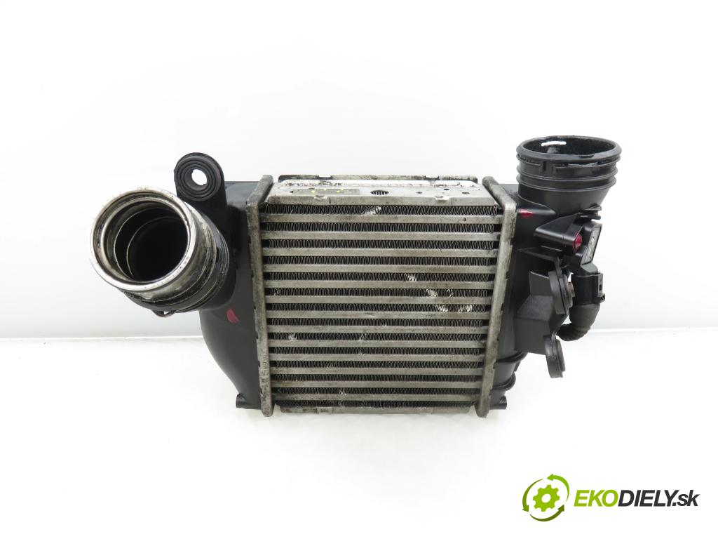 AUDI A3 (8L1) HB 2002 74,00 1.9 TDI - AXR 1896,00 chladič intercooler 1J0145803N ; 872999M