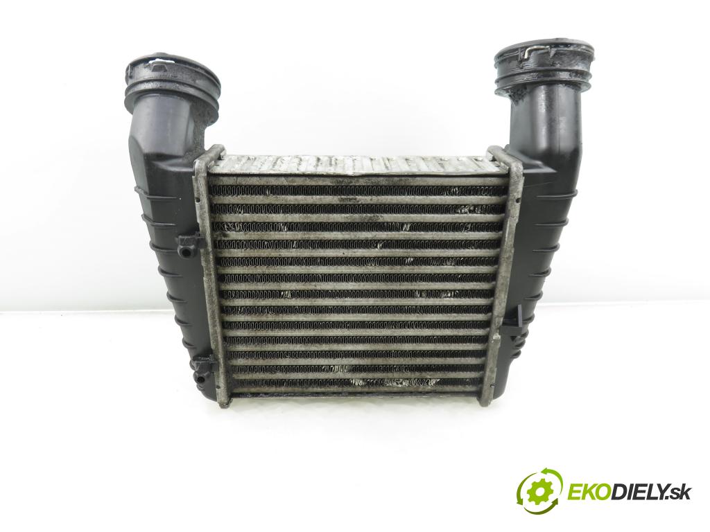 VW PASSAT B5.5 Variant (3B6) KOMBI 2001 96,00 1.9 TDI PD 130 - AVF 1896,00 chladič intercooler 3B0145805D