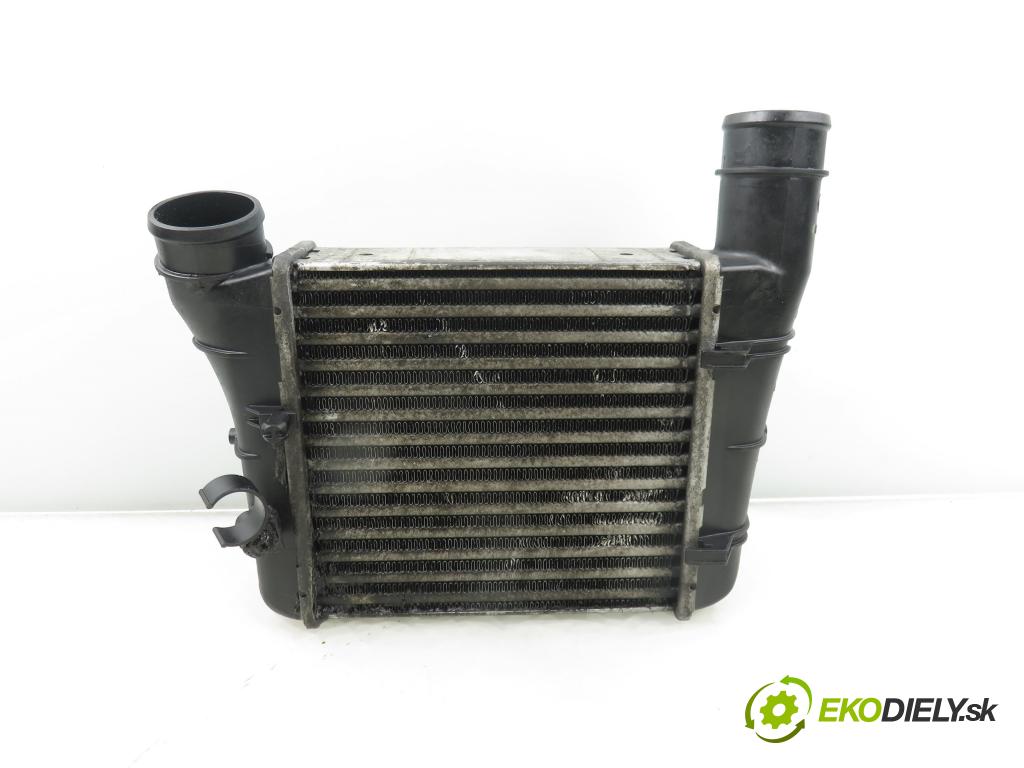AUDI A4 Avant (8E5, B6) KOMBI 2002 96,00 1.9 TDI - AWX 1896,00 chladič intercooler 8E0145805F