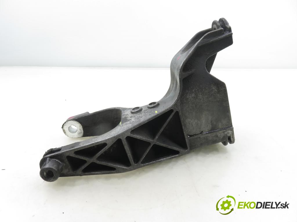 VW TRANSPORTER V Skrzynia (7HA, 7HH, 7EA, 7EH) FURGON 2005 77,00 1.9 TDI PD 105 - AXB 1896,00 uchycení motora 7H0199343