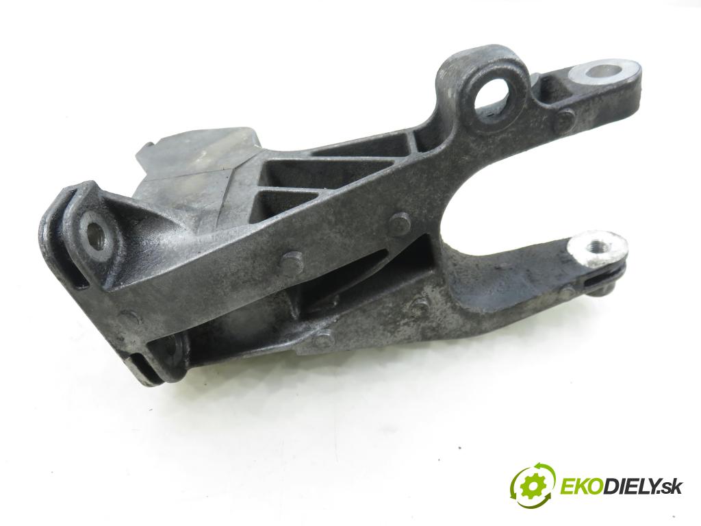 VW TRANSPORTER V Skrzynia (7HA, 7HH, 7EA, 7EH) FURGON 2005 77,00 1.9 TDI PD 105 - AXB 1896,00 uchycení motora 7H0199343