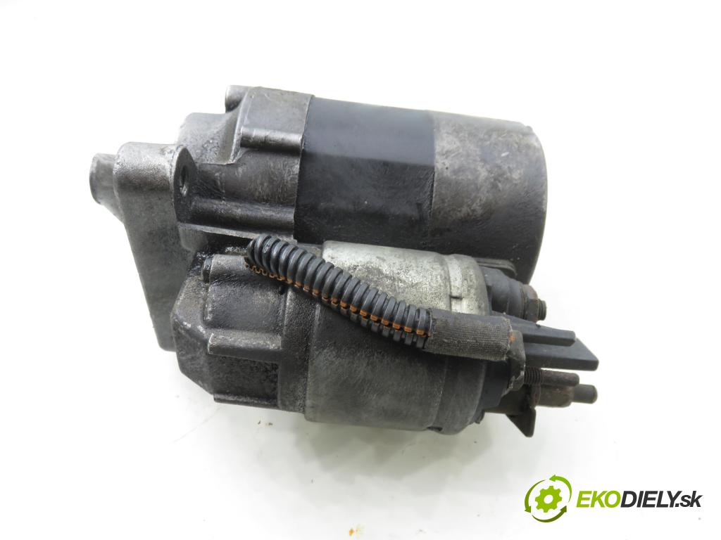 RENAULT SCENIC II (JM0/1_) MINIVAN 2005 0,00 1.6 (JM0C, JM0J, JM1B) - K4M 761 1598,00 startér 8200266777B ; TS10E3 (Startér)