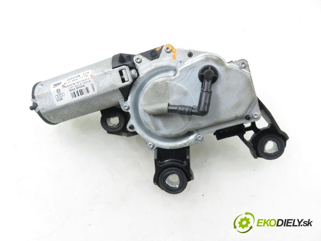 AUDI A6 Avant (4B5, C5) KOMBI 2003 125,00 2.4 quattro - BDV 2393,00 motorek stěrače ZADNÍ: 8L0955711B