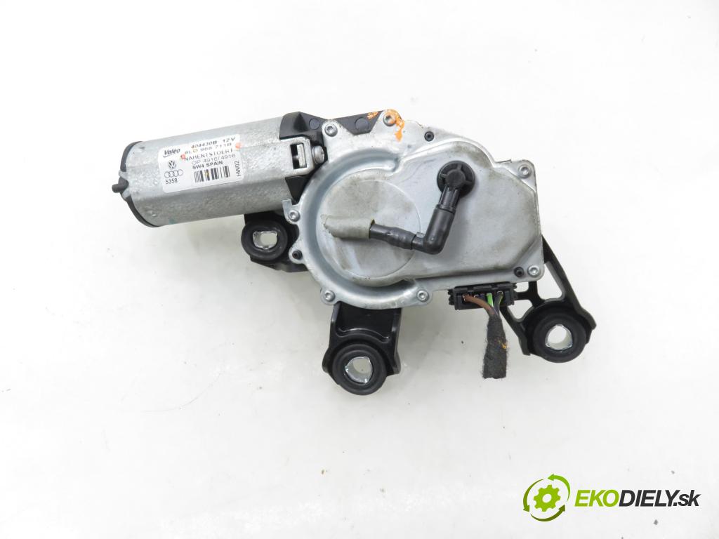 AUDI A6 Avant (4B5, C5) KOMBI 2003 125,00 2.4 quattro - BDV 2393,00 Motorček stierače zadné 8L0955711B