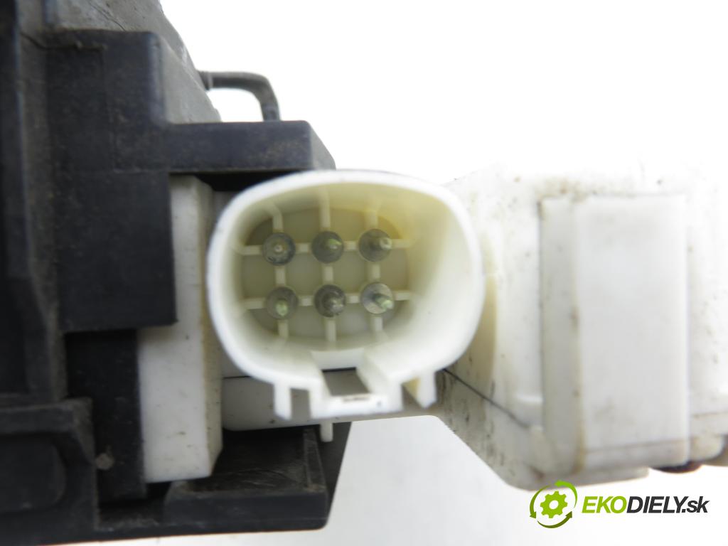 SEAT ALHAMBRA (7V8, 7V9) MINIVAN 2003 85,00 1.9 TDI PD 115 - AUY 1896,00 zámok PPE 93BG220A20DD