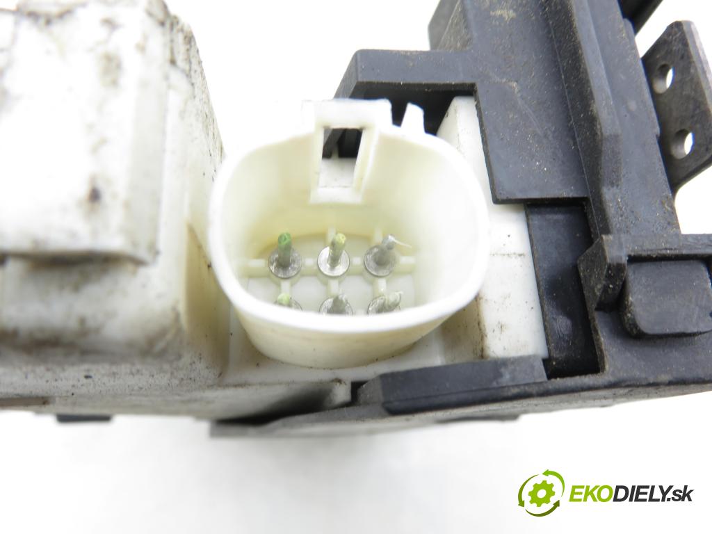 SEAT ALHAMBRA (7V8, 7V9) MINIVAN 2003 85,00 1.9 TDI PD 115 - AUY 1896,00 zámok 93BG220A20DD