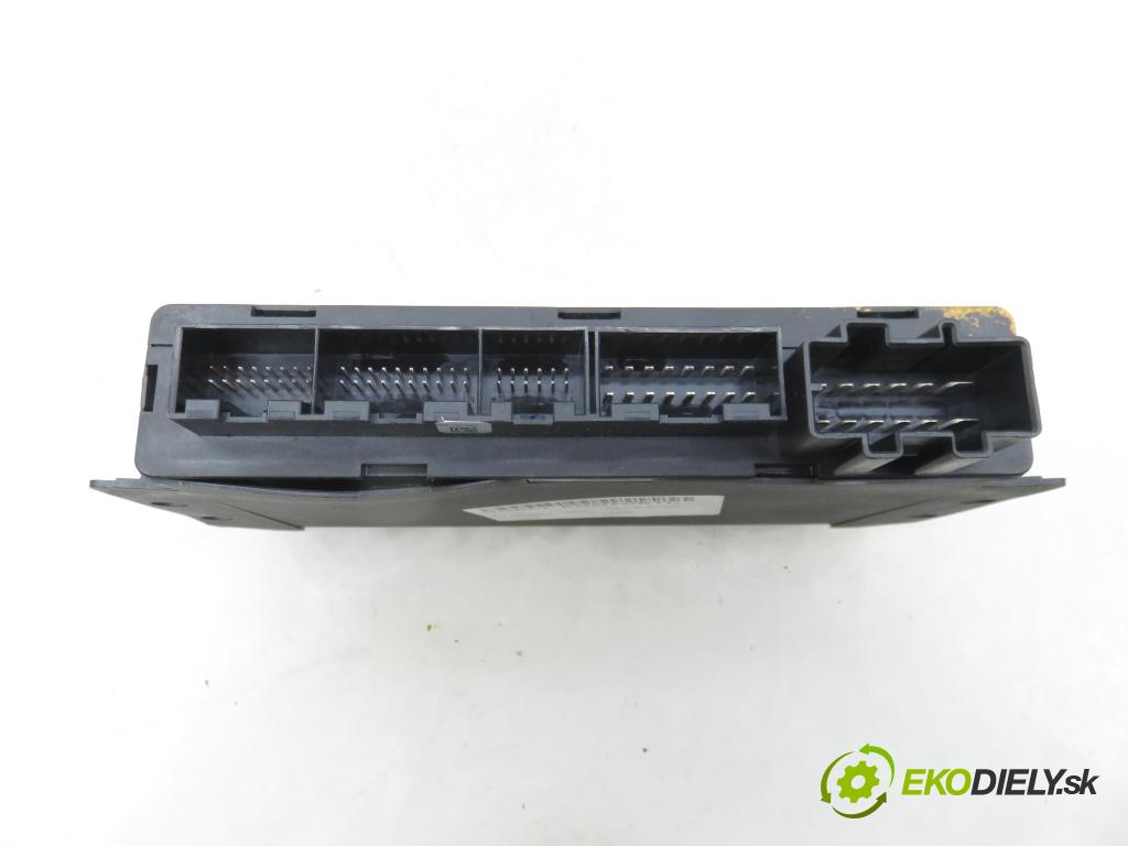 AUDI A6 Avant (4B5, C5) KOMBI 2003 125,00 2.4 quattro - BDV 2393,00 MODUL komfortu 4B0962258N ; 410215006012