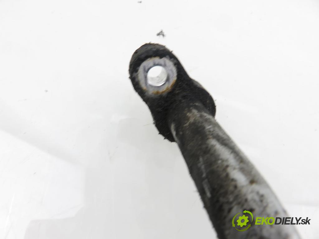 SUZUKI GRAND VITARA II (JT, TE, TD) SUV 2006 95,00 1.9 DDiS 129 4x4 - F9Q 264 1870,00 trubka klimatizace