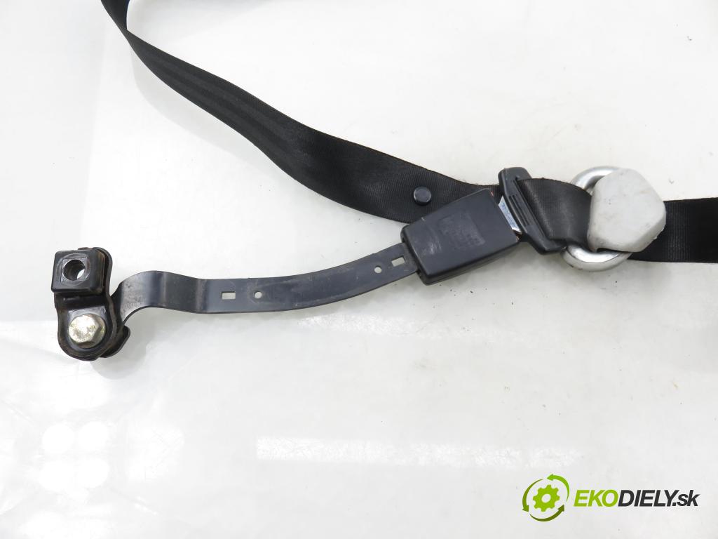 VW BORA (1J2) SEDAN 2002 66,00 1.9 TDI 90 - ALH 1896,00 držák BEZPEČNOST LP 1J4857705AA