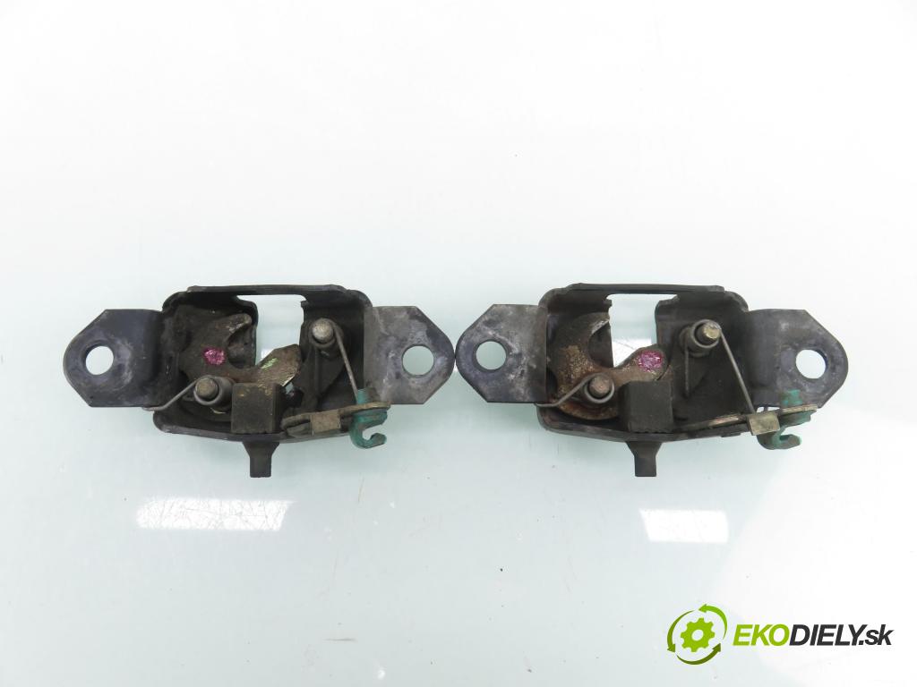 NISSAN NP300 NAVARA (D40) PICK-UP 2006 126,00 2.5 dCi 171 2488,00 zámok dverí kufor