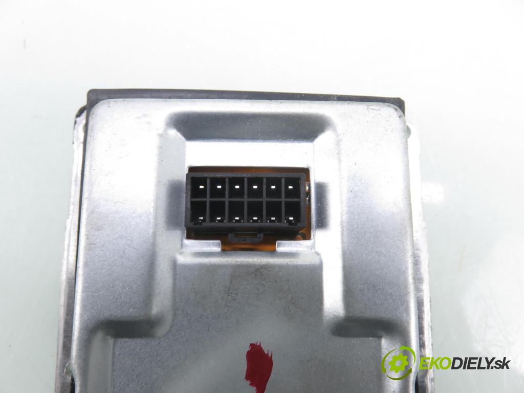 LANCIA PHEDRA (179_) MINIVAN 2003 94,00 2.2 JTD (179AXC1A) - 4HW (DW12ATED4) 2179,00 měnič XENONOVA: 89030461 ; LAD5G