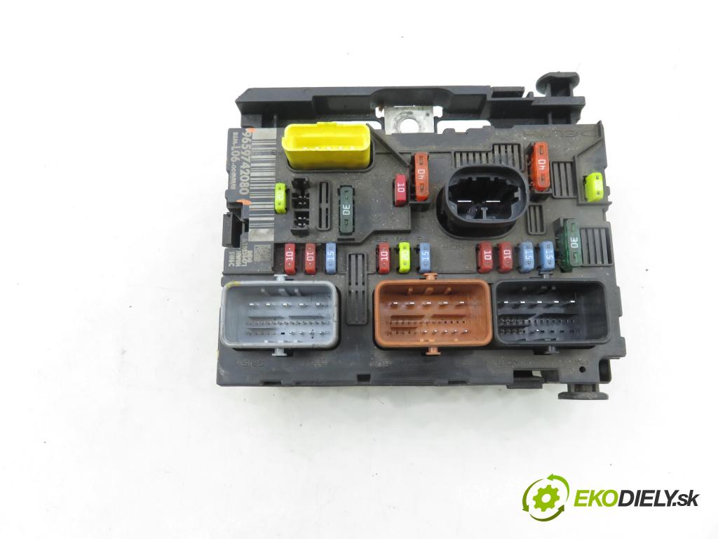 PEUGEOT 307 (3A/C) HB 2005 66,00 1.6 HDi 90 - 9HX (DV6ATED4) 1560,00 MODUL BSM 9659742080