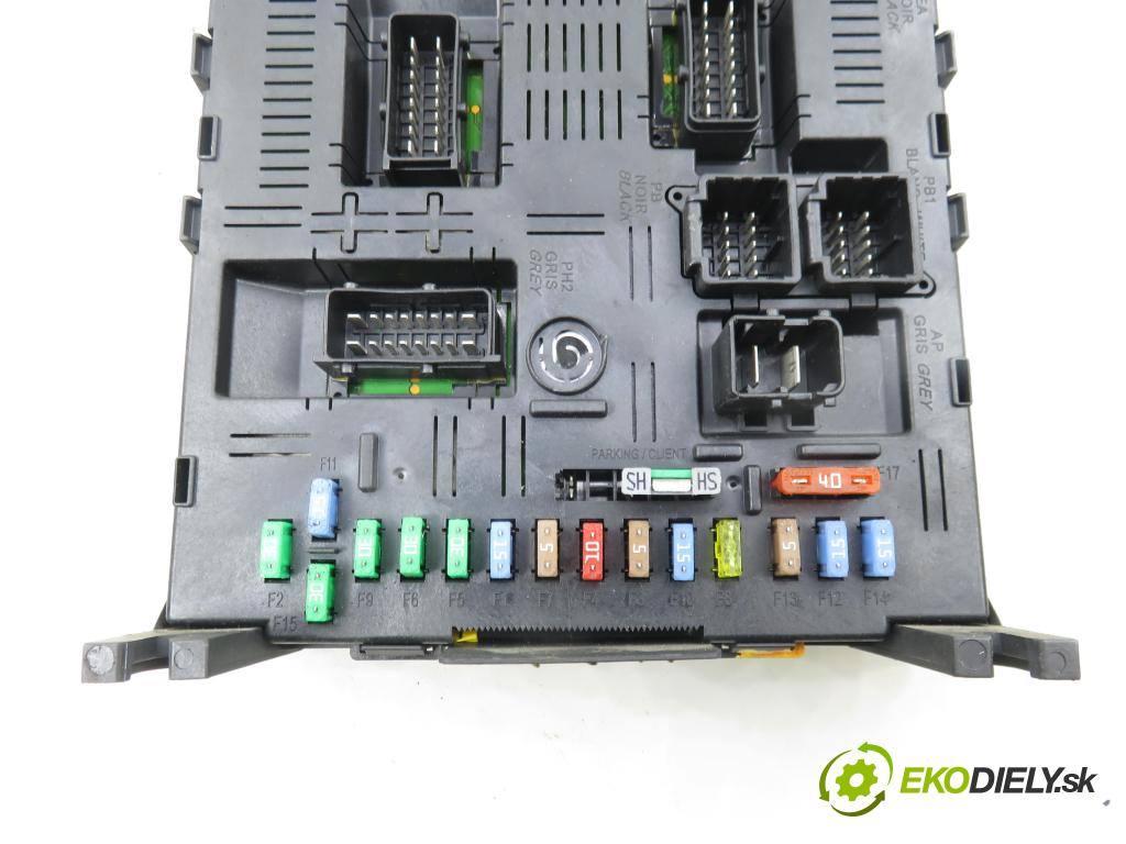 PEUGEOT 307 (3A/C) HB 2005 66,00 1.6 HDi 90 - 9HX (DV6ATED4) 1560,00 MODUL BSI 9660105680