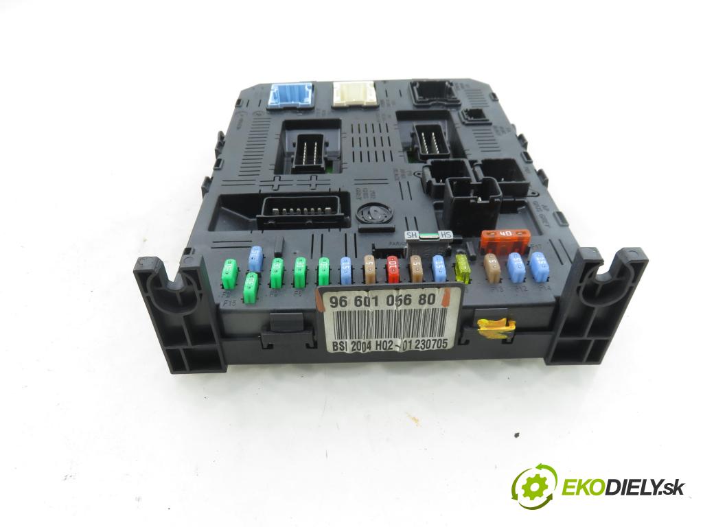 PEUGEOT 307 (3A/C) HB 2005 66,00 1.6 HDi 90 - 9HX (DV6ATED4) 1560,00 MODUL BSI 9660105680