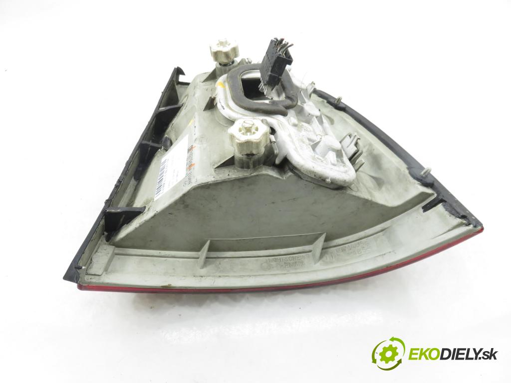 OPEL ASTRA G liftback (T98) HB 1999 55,00 1.6 8V 75 1598,00 světlo levé zadní 90521542