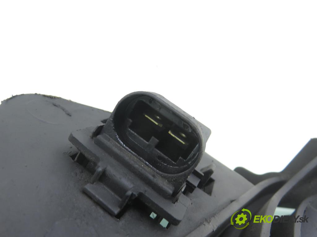 RENAULT TRAFIC II Skrzynia (FL) FURGON 2002 74,00 1.9 dCi 100 - F9Q 760 1870,00 ventilátor chladič vody 1831199016