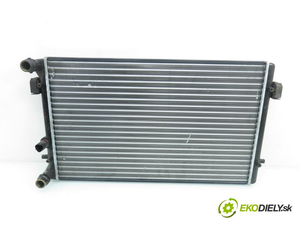 VW BORA (1J2) SEDAN 2002 66,00 1.9 TDI 90 - ALH 1896,00 chladič vody