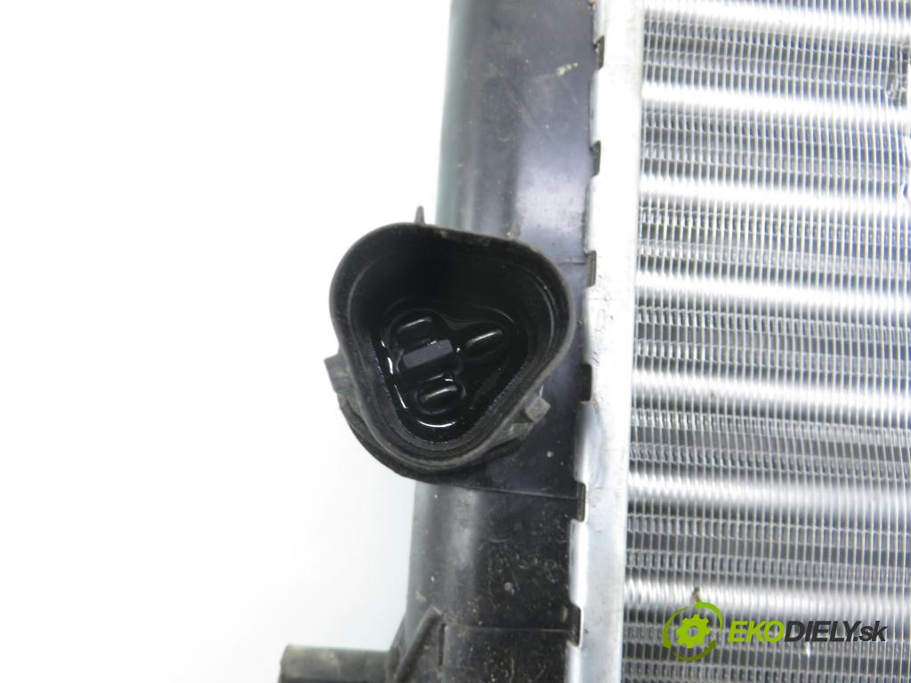 VW BORA (1J2) SEDAN 2002 66,00 1.9 TDI 90 - ALH 1896,00 chladič vody