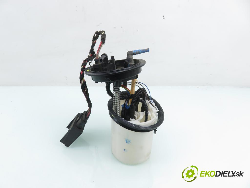 VW GOLF VII Variant (BA5, BV5) KOMBI 2019 850,00 1.6 TDI CR 115 - DGTE 1598,00 Pumpa paliva 5Q0919050AT ; 28575321