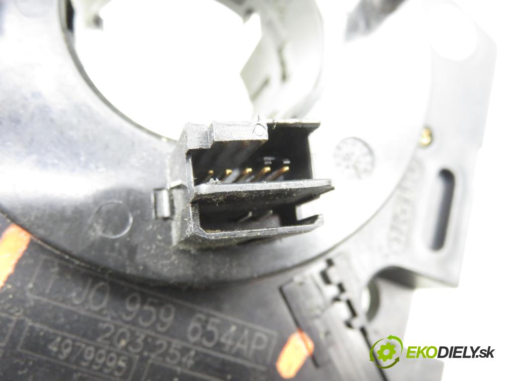 VW GOLF IV (1J1) HB 2003 55,00 1.4 16V - BCA 1390,00 PÁSKA: air BAG 1J0959654AP