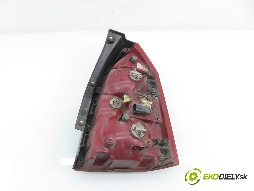 HYUNDAI TUCSON (JM) SUV 2005 83,00 2.0 CRDi 4WD 113 - D4EA 1991,00 Svetlo ľavé zadné