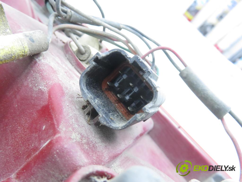 HYUNDAI TUCSON (JM) SUV 2005 83,00 2.0 CRDi 4WD 113 - D4EA 1991,00 Svetlo ľavé zadné