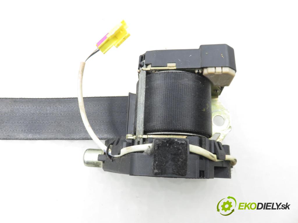 VW GOLF IV (1J1) HB 2003 55,00 1.4 16V - BCA 1390,00 držák BEZPEČNOST LP 1J4857705AA