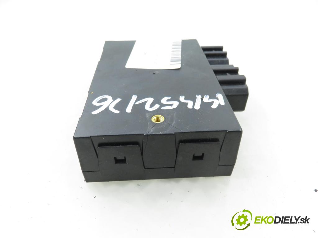 VW GOLF IV (1J1) HB 2003 55,00 1.4 16V - BCA 1390,00 MODUL komfortu 1C0959799B