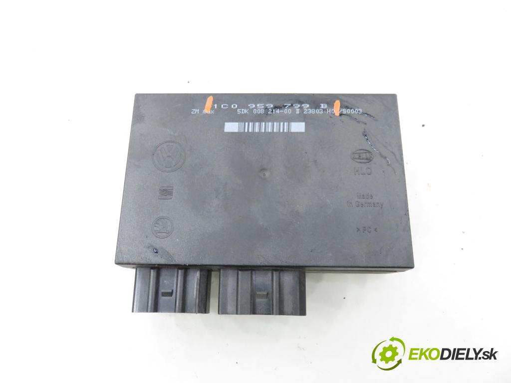 VW GOLF IV (1J1) HB 2003 55,00 1.4 16V - BCA 1390,00 MODUL komfortu 1C0959799B