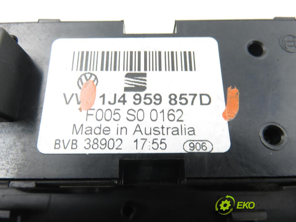 VW GOLF IV (1J1) HB 2003 55,00 1.4 16V - BCA 1390,00 Panel ovládania okien 1J4959857D