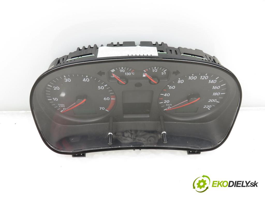 VW GOLF IV (1J1) HB 2003 55,00 1.4 16V - BCA 1390,00 Prístrojovka elektrický 1J0920826