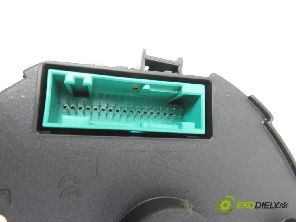 VW GOLF IV (1J1) HB 2003 55,00 1.4 16V - BCA 1390,00 Prístrojovka elektrický 1J0920826