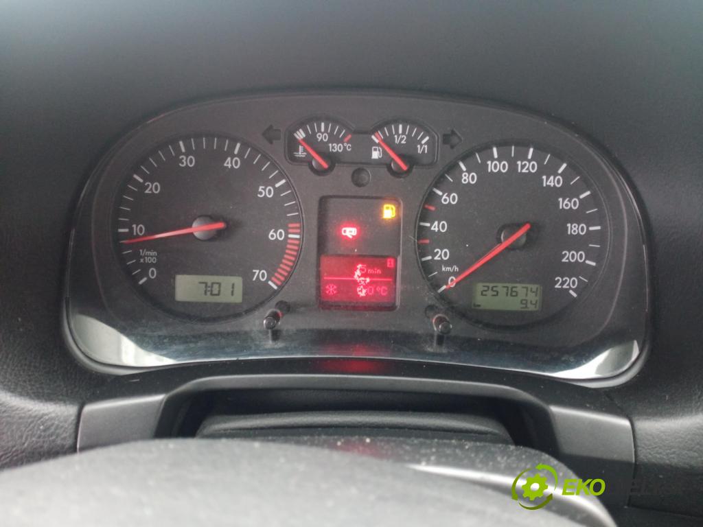 VW GOLF IV (1J1) HB 2003 55,00 1.4 16V - BCA 1390,00 Prístrojovka elektrický 1J0920826