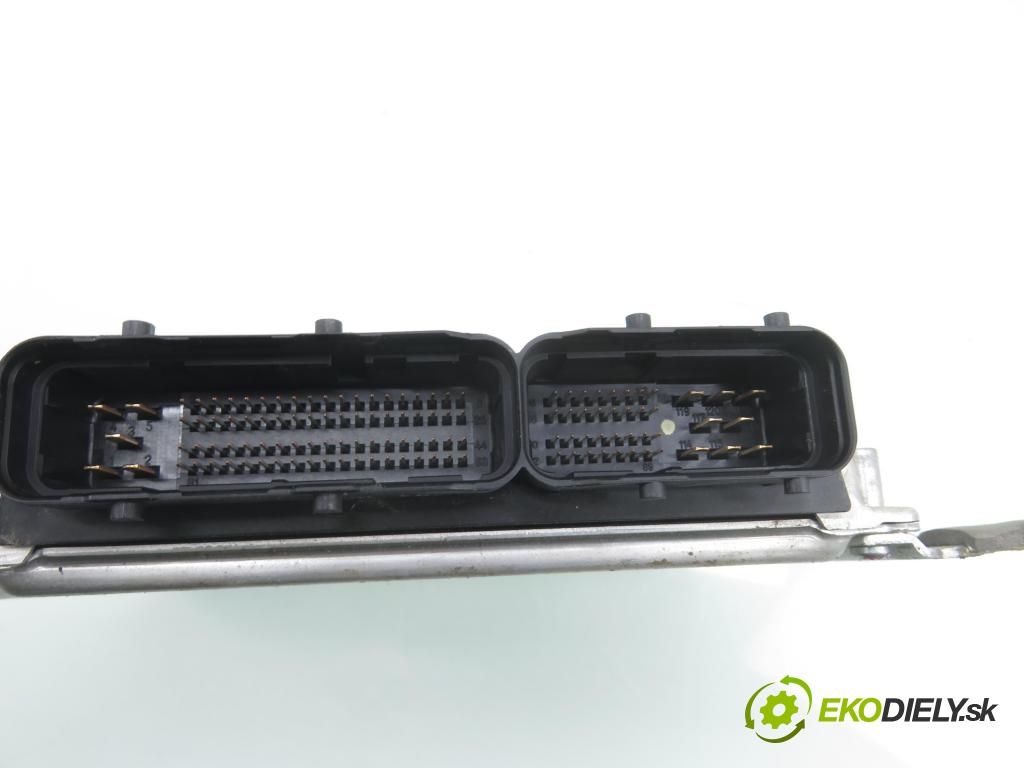 HYUNDAI TUCSON (JM) SUV 2005 83,00 2.0 CRDi 4WD 113 - D4EA 1991,00 řídící jednotka motora 3910427300 ; 0281011694