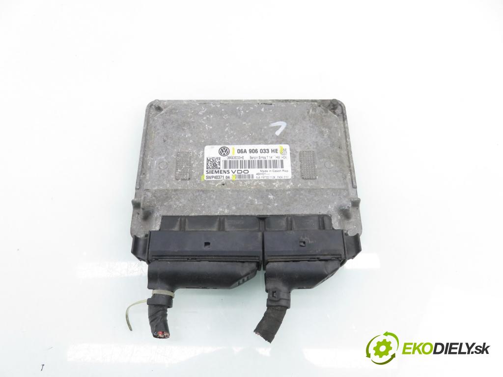 SEAT LEON (1P1) HB 2008 75,00 1.6 - BSE 1595,00 řídící jednotka motora 06A906033HE ; 5WP4037104