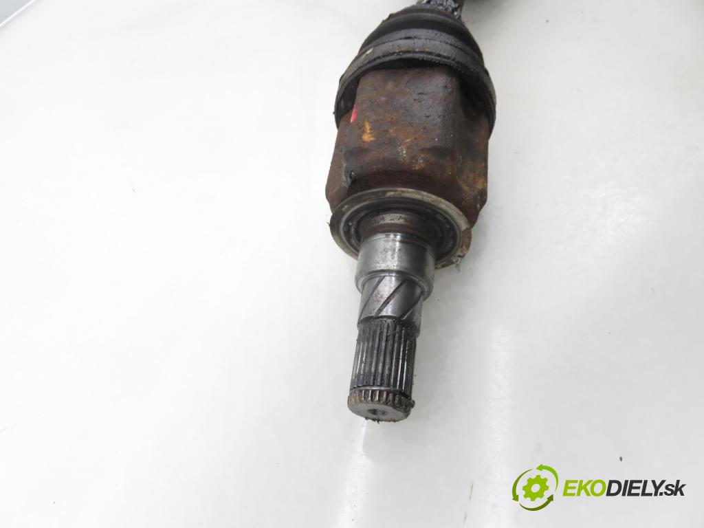 NISSAN NP300 NAVARA (D40) PICK-UP 2006 126,00 2.5 dCi 171 2488,00 Poloos PP