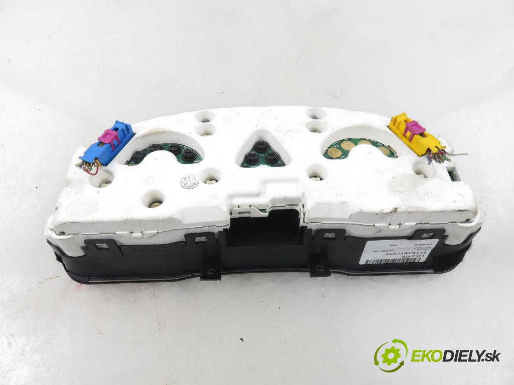 AUDI A4 (8D2, B5) SEDAN 1995 74,00 1.6 8V 100 - ADP 1595,00 prístrojovka elektrický 8D0919033C