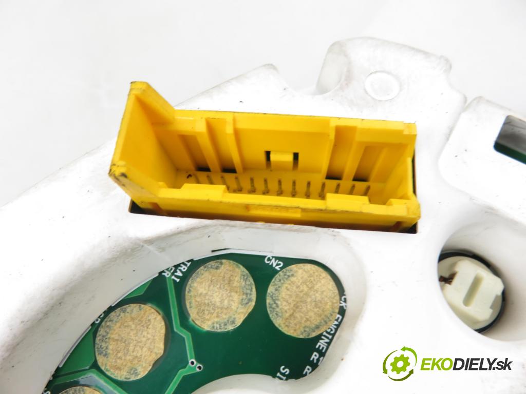 AUDI A4 (8D2, B5) SEDAN 1995 74,00 1.6 8V 100 - ADP 1595,00 prístrojovka elektrický 8D0919033C