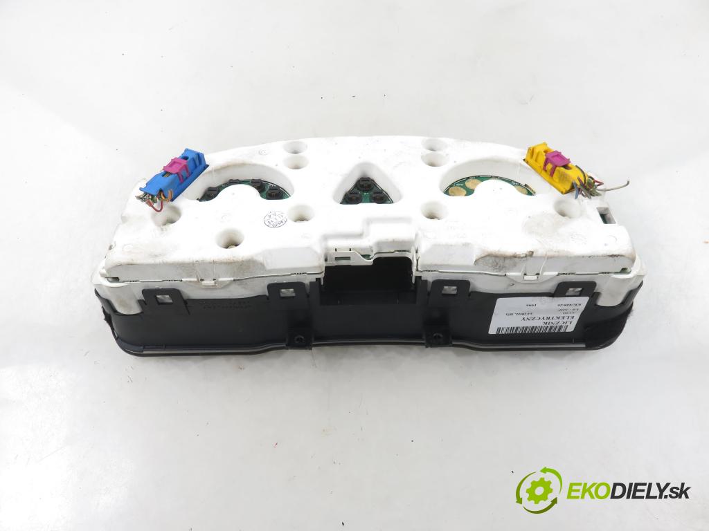 AUDI A4 (8D2, B5) SEDAN 1995 74,00 1.6 8V 100 - ADP 1595,00 prístrojovka elektrický 8D0919033C