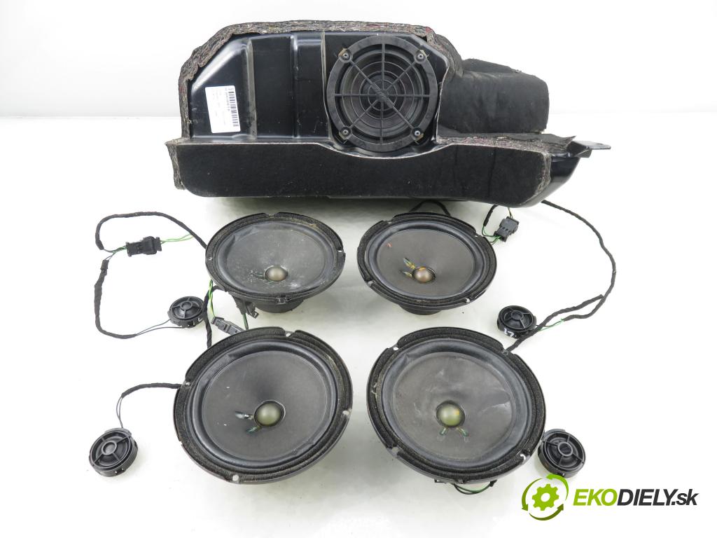 AUDI A6 Avant (4B5, C5) KOMBI 2003 125,00 2.4 quattro - BDV 2393,00 subwoofer 4B9035382A ; 4B0035411A (Audio zařízení)
