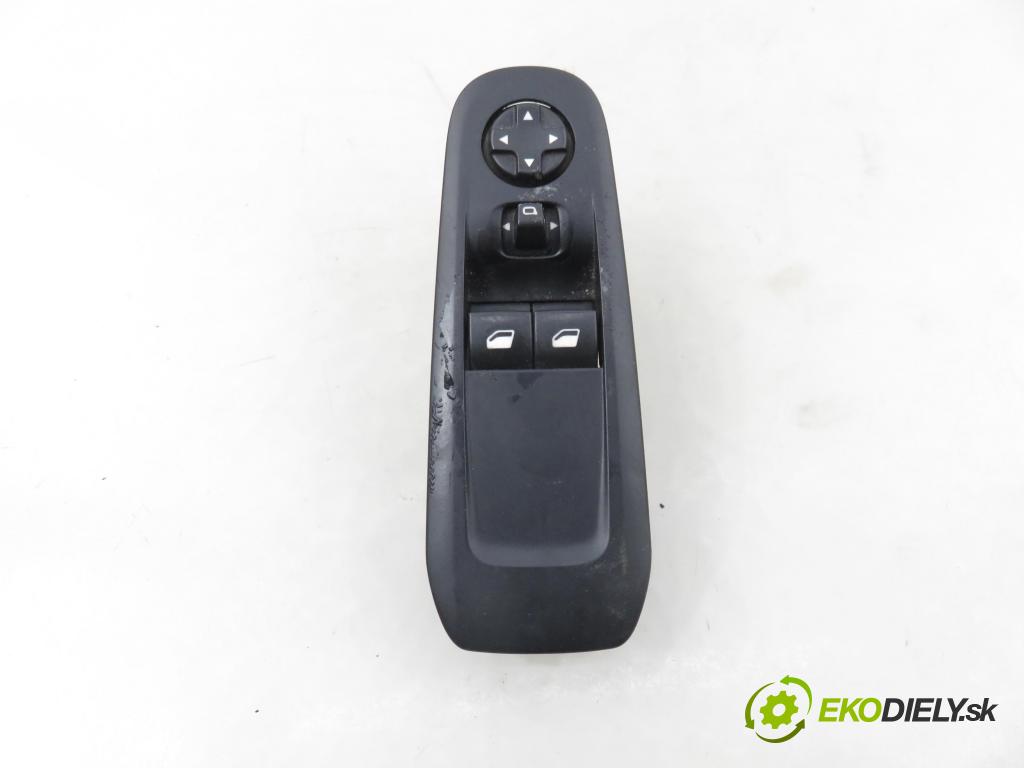 PEUGEOT 308 SW II KOMBI 2015 73,00 1.6 BlueHDi 100 - BHY (DV6FD) 1560,00 Panel ovládaní oken 96783350ZD ; 98031625