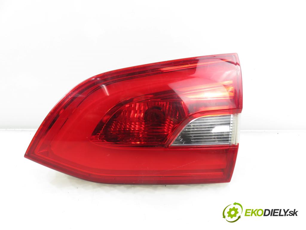 PEUGEOT 308 SW II KOMBI 2015 73,00 1.6 BlueHDi 100 - BHY (DV6FD) 1560,00 Svetlo pravé zadné kufor 