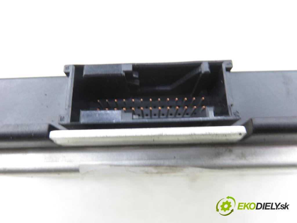 BMW 1 (E87) HB 2007 0,00 118 d - N47 D20 A 1995,00 Riadiaca jednotka svetlá 9166707