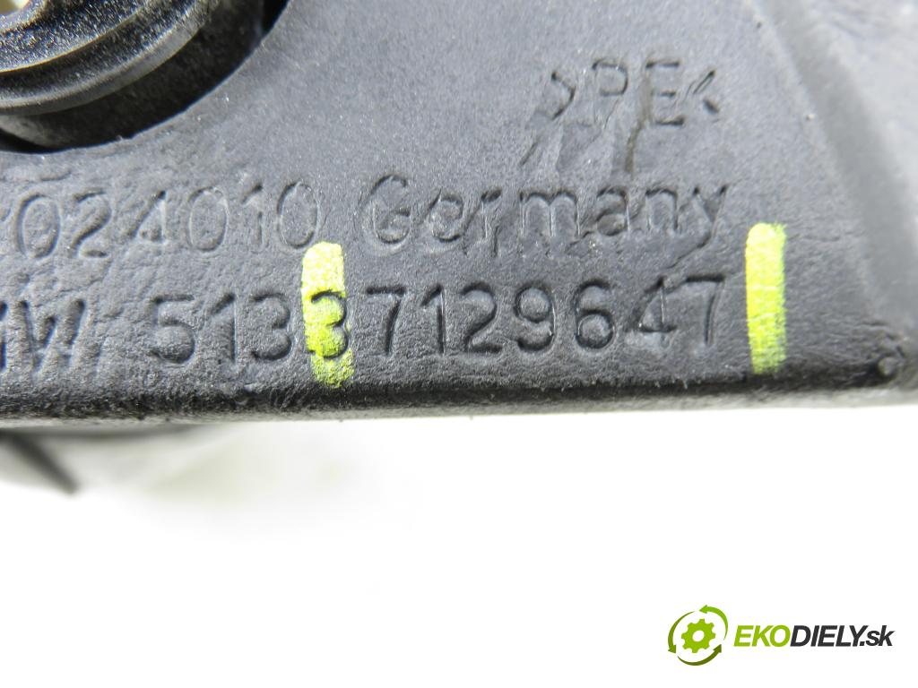 BMW 1 (E87) HB 2007 0,00 118 d - N47 D20 A 1995,00 Spätné zrkadlo LE 7129647