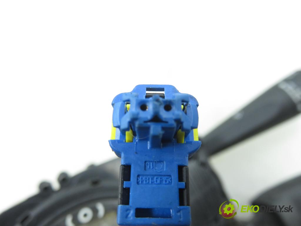 PEUGEOT 308 SW II KOMBI 2015 73,00 1.6 BlueHDi 100 - BHY (DV6FD) 1560,00 páčka/prepínač 98072680ZD