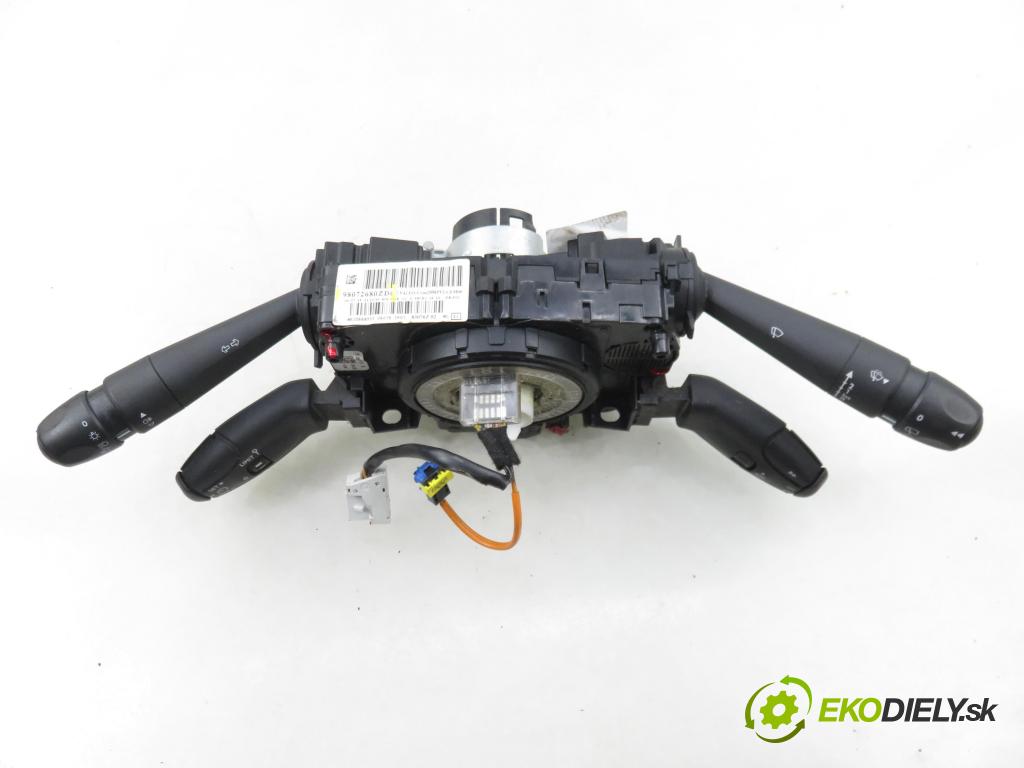 PEUGEOT 308 SW II KOMBI 2015 73,00 1.6 BlueHDi 100 - BHY (DV6FD) 1560,00 páčka/prepínač 98072680ZD