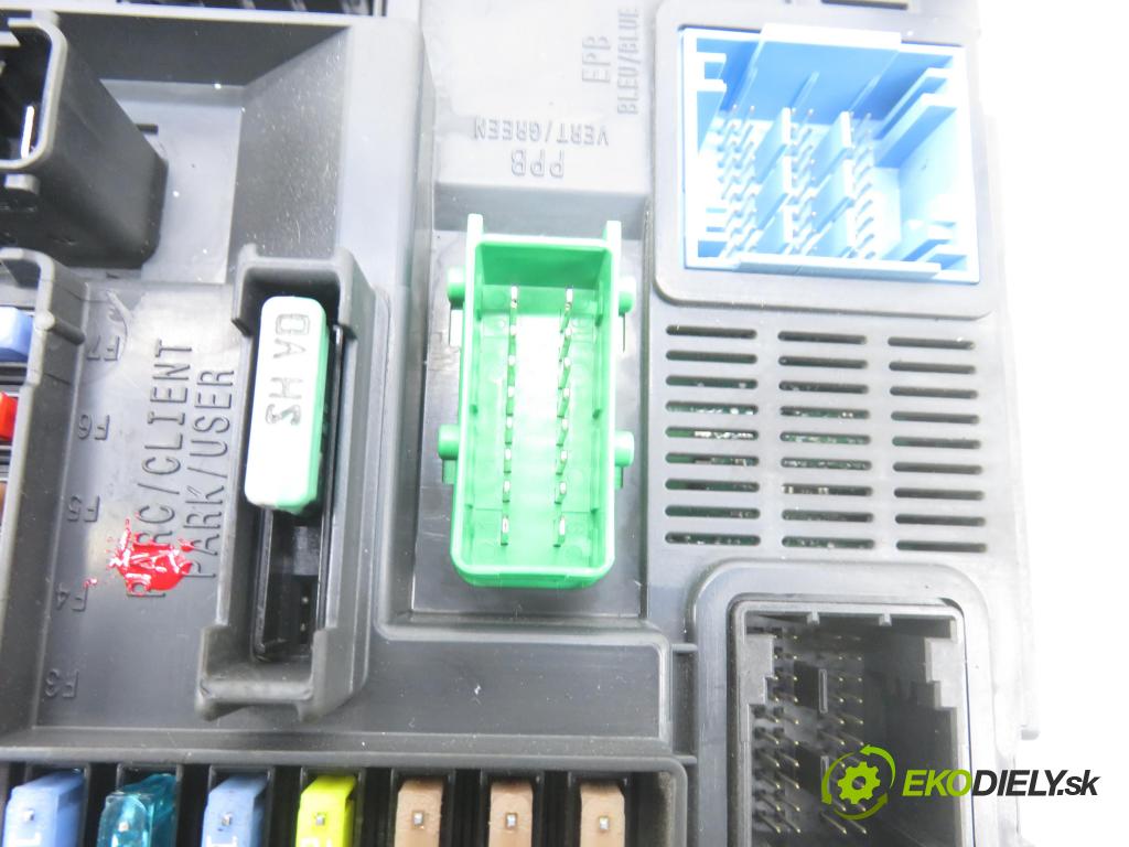 PEUGEOT 308 SW II KOMBI 2015 73,00 1.6 BlueHDi 100 - BHY (DV6FD) 1560,00 MODUL BSI 9807054180 ; 22661F