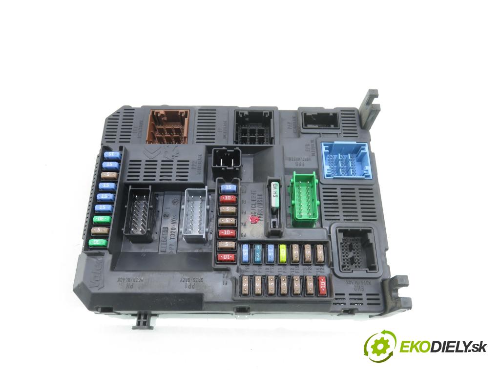 PEUGEOT 308 SW II KOMBI 2015 73,00 1.6 BlueHDi 100 - BHY (DV6FD) 1560,00 MODUL BSI 9807054180 ; 22661F