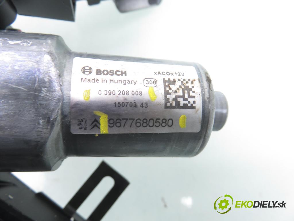 PEUGEOT 308 SW II KOMBI 2015 73,00 1.6 BlueHDi 100 - BHY (DV6FD) 1560,00 motorek stěrače ZADNÍ: 9677680580 ; 0390208008